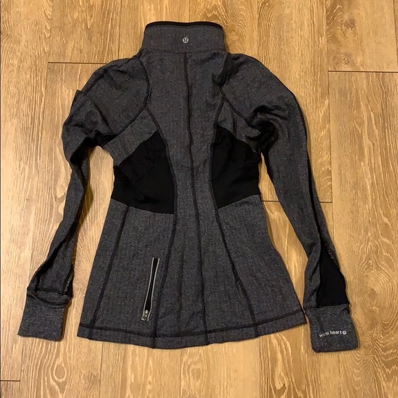 Lululemon 1/2 Zip Jacket - Picture 9 of 13